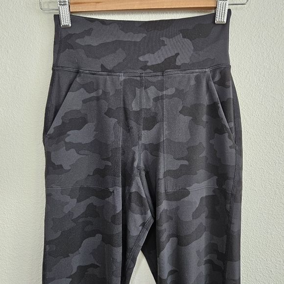 Lululemon Joggers Black Camouflage Joggers. Size 2 - Picture 2 of 5